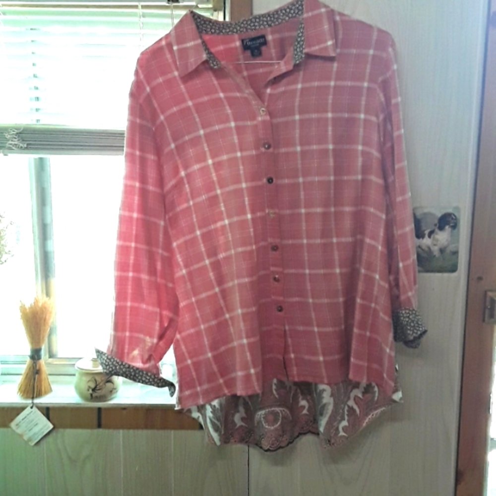 Country blouse pink with special back